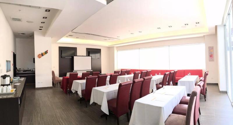 Az Hotel And Suites مدينة باناما المظهر الخارجي الصورة