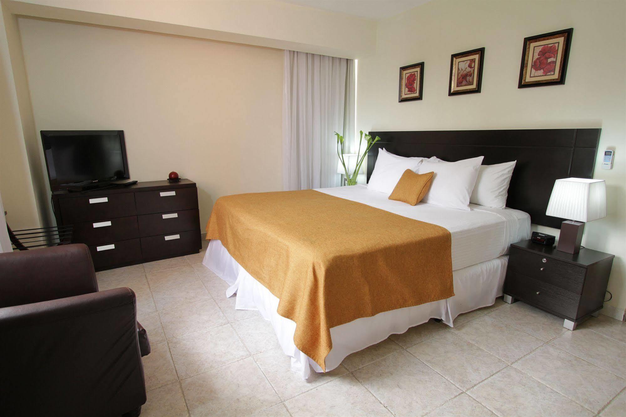 Az Hotel And Suites مدينة باناما المظهر الخارجي الصورة